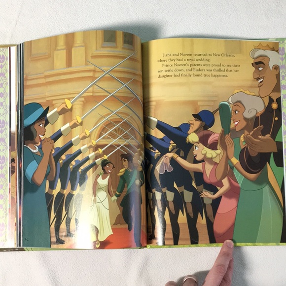 👑 Limited Collector’s Edition “The Princess and the Frog” Hardcover Book 👑 - Picture 9 of 16